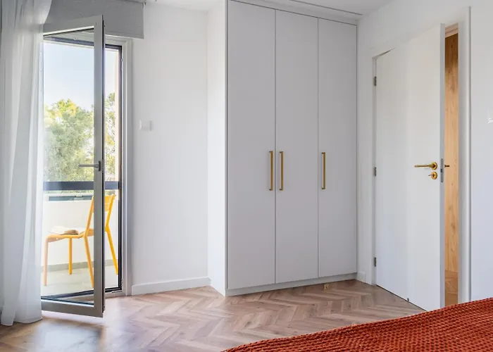 Apartment Modern Luxury 2br|park View & Balcony Nikosia